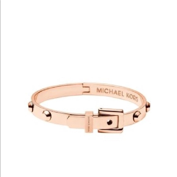 michael kors rose gold buckle bracelet